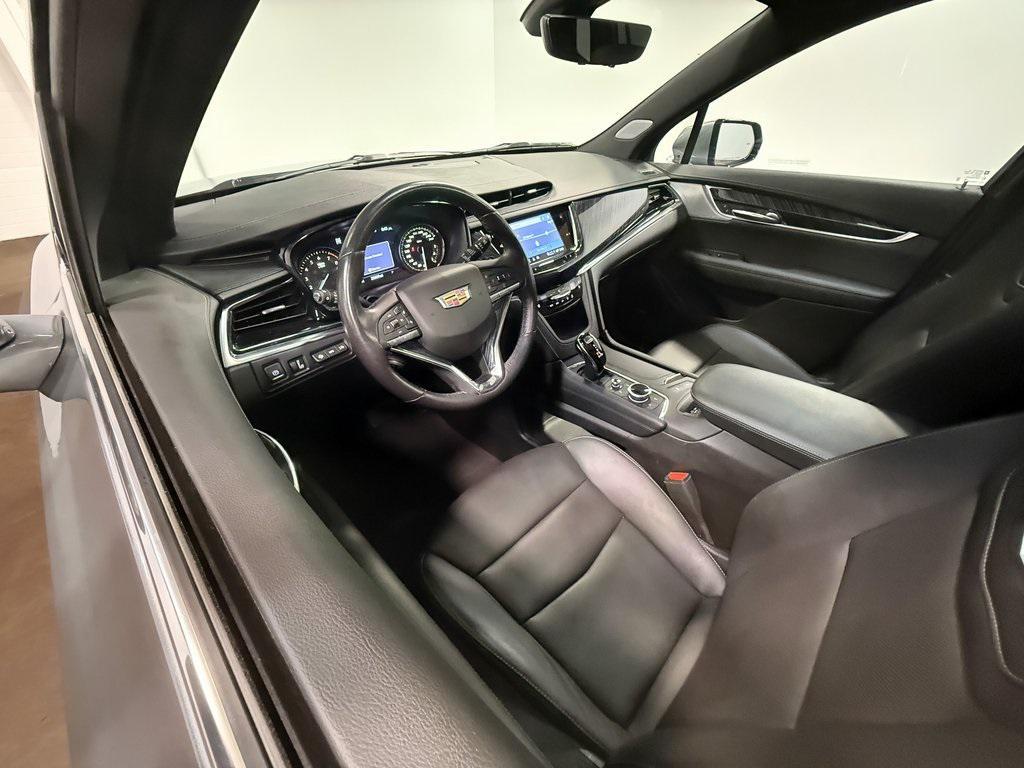 used 2024 Cadillac XT6 car, priced at $45,756