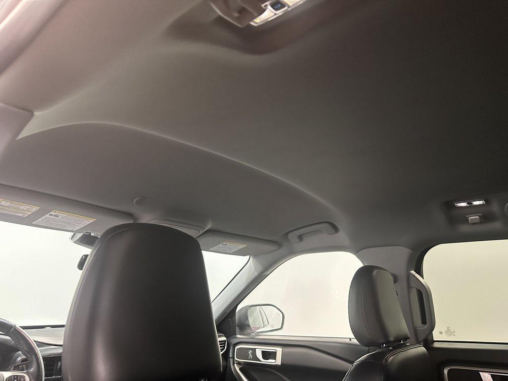 used 2022 Ford Explorer car, priced at $29,989