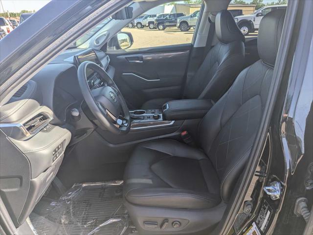 used 2023 Toyota Highlander car, priced at $49,135