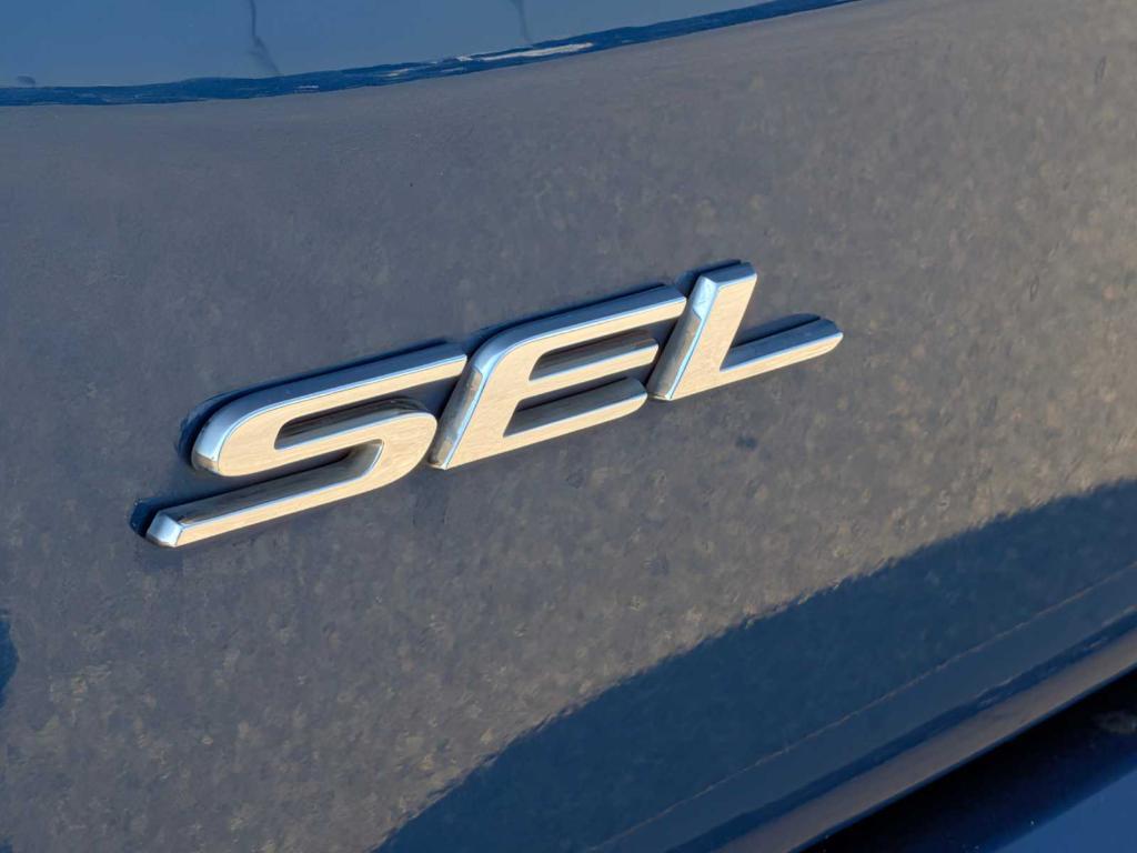 used 2024 Ford Edge car, priced at $29,695