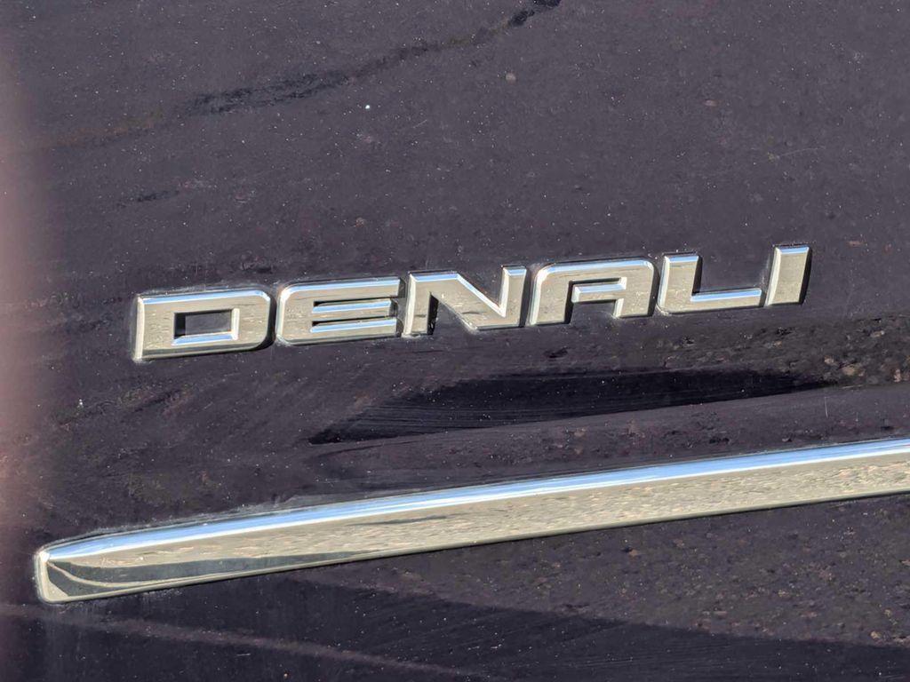 used 2019 GMC Yukon car, priced at $31,695