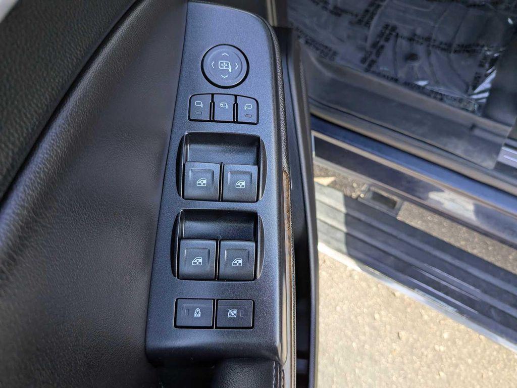 used 2019 GMC Yukon car, priced at $31,695