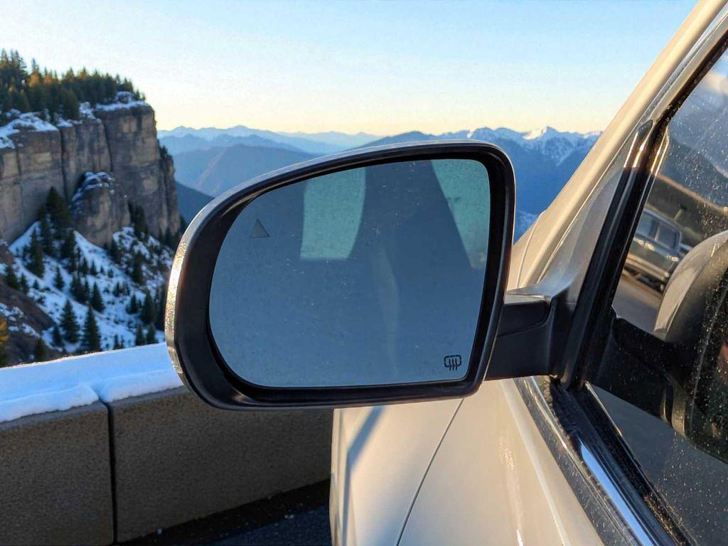 used 2021 Jeep Cherokee car, priced at $19,995