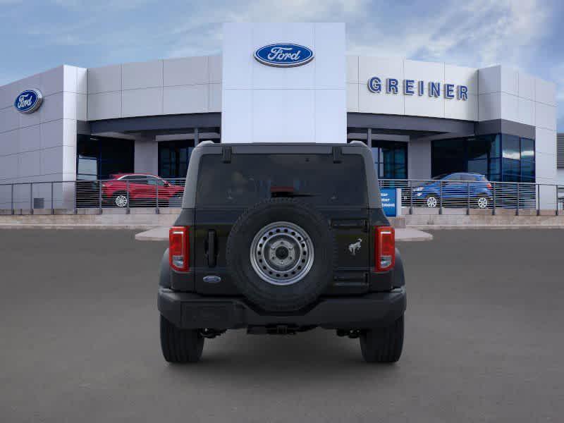 new 2025 Ford Bronco car, priced at $40,735