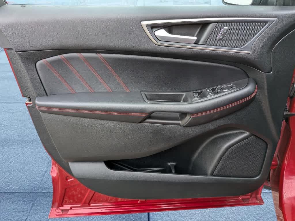 used 2022 Ford Edge car, priced at $28,995