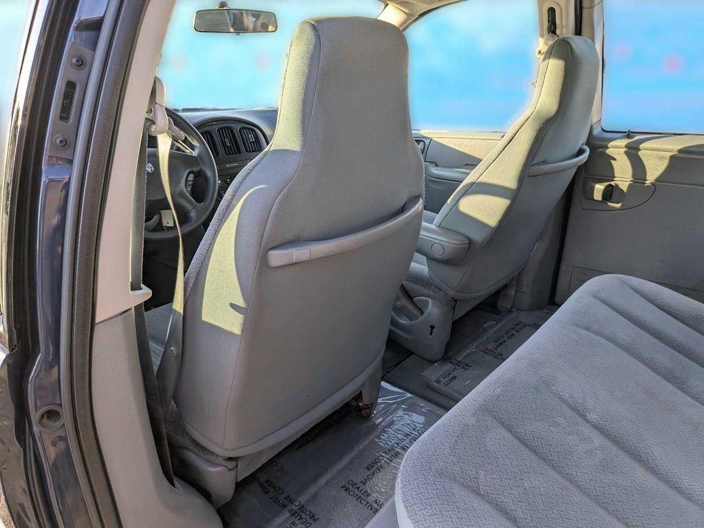 used 2005 Dodge Grand Caravan car, priced at $8,250