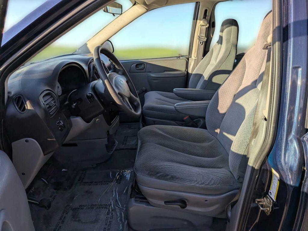 used 2005 Dodge Grand Caravan car, priced at $8,250