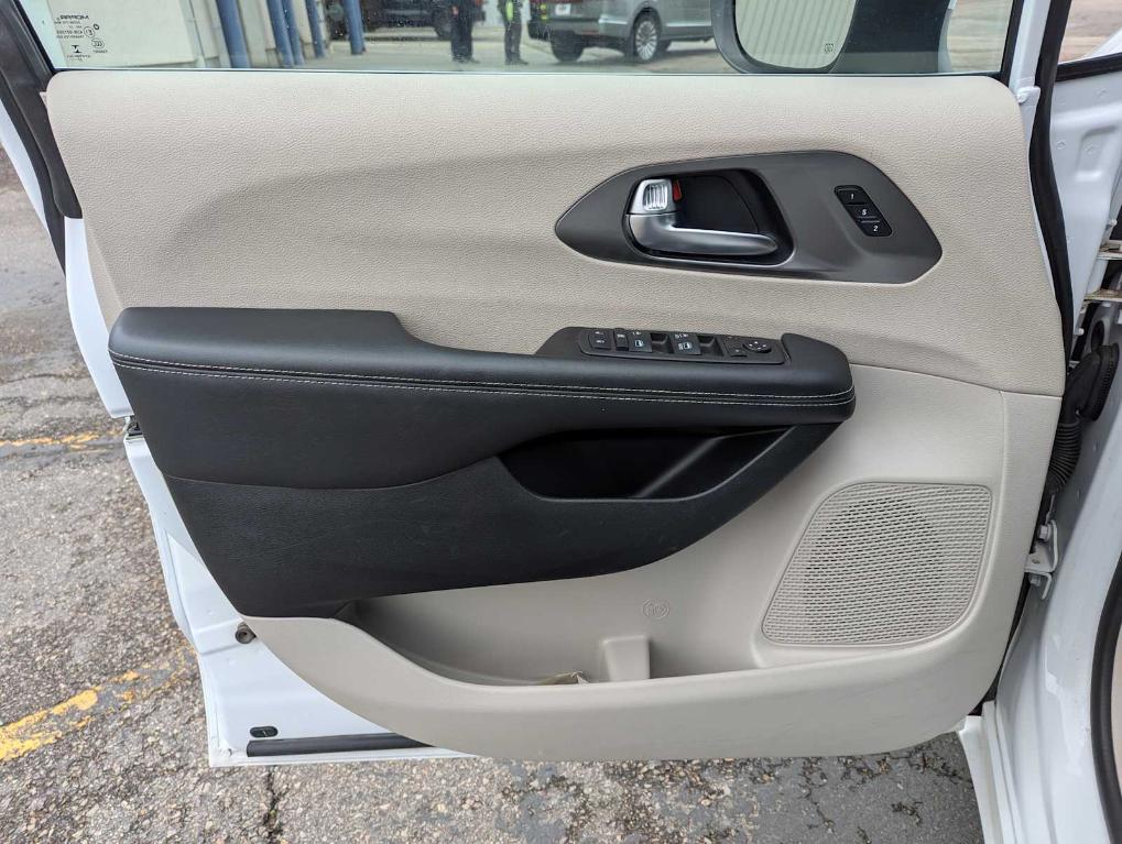 used 2023 Chrysler Pacifica car, priced at $23,995