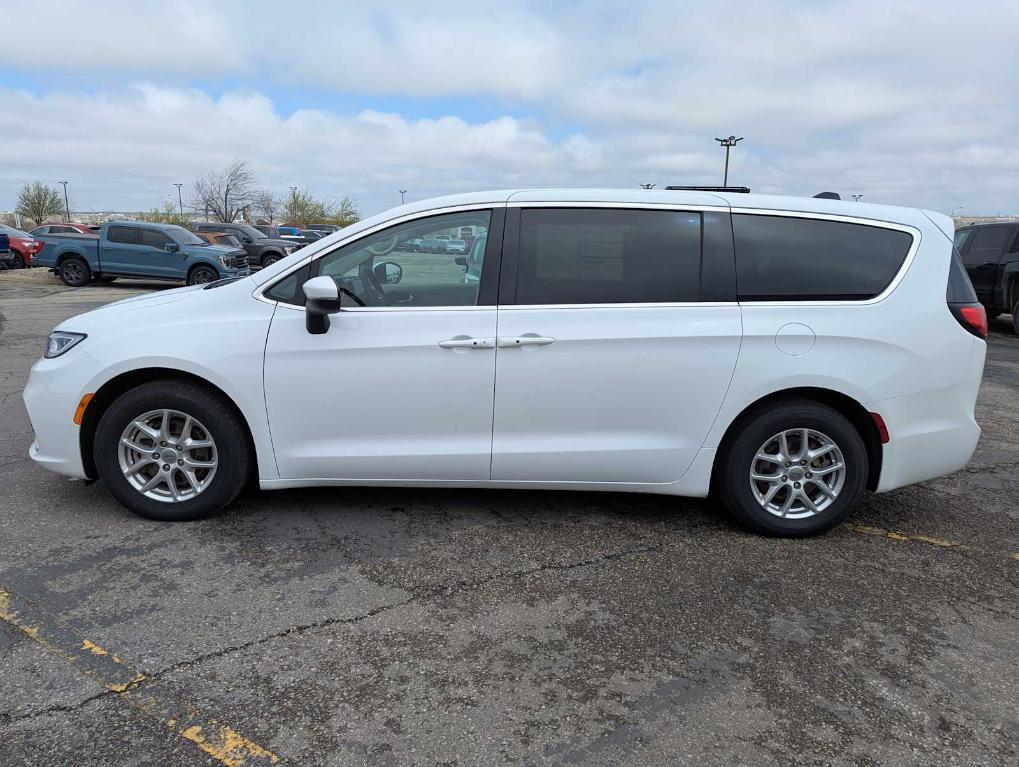 used 2023 Chrysler Pacifica car, priced at $23,995