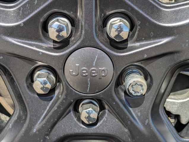 used 2022 Jeep Gladiator car, priced at $41,366