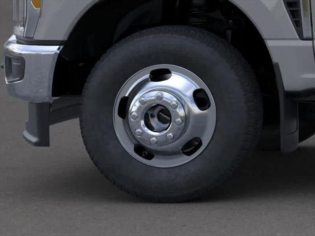 new 2025 Ford F-350 car, priced at $73,600