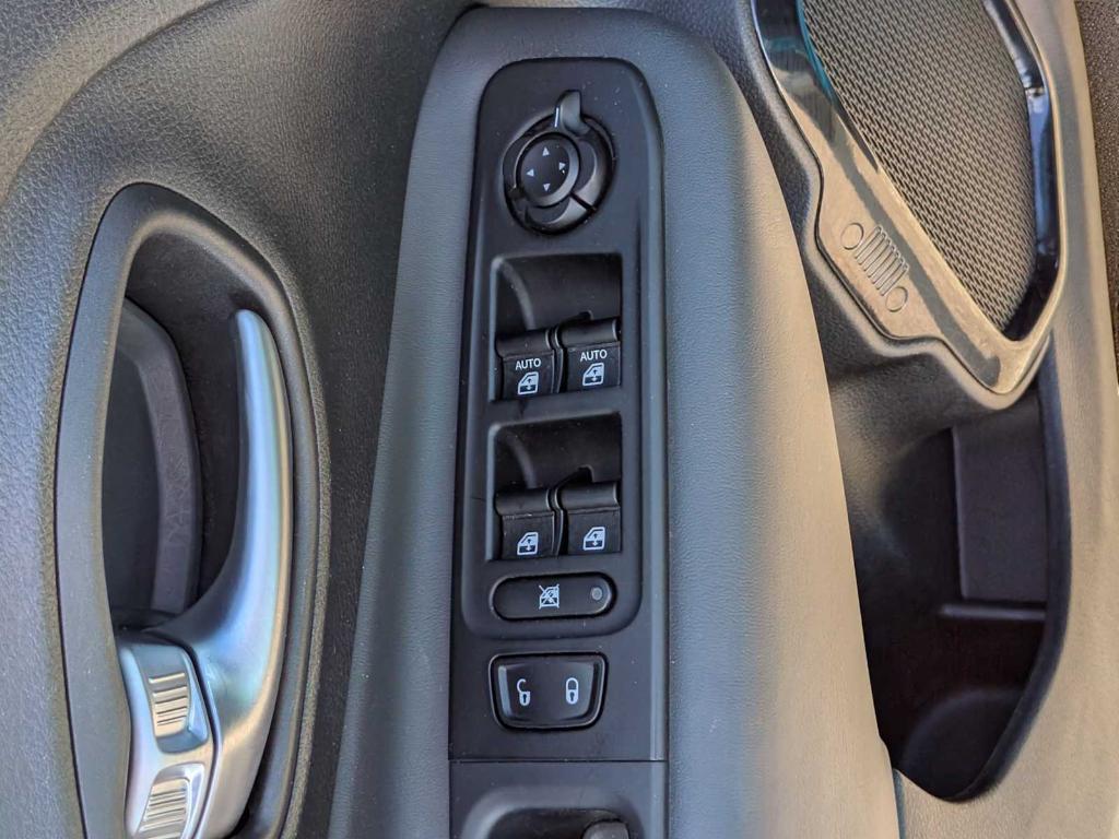used 2022 Jeep Renegade car, priced at $21,261