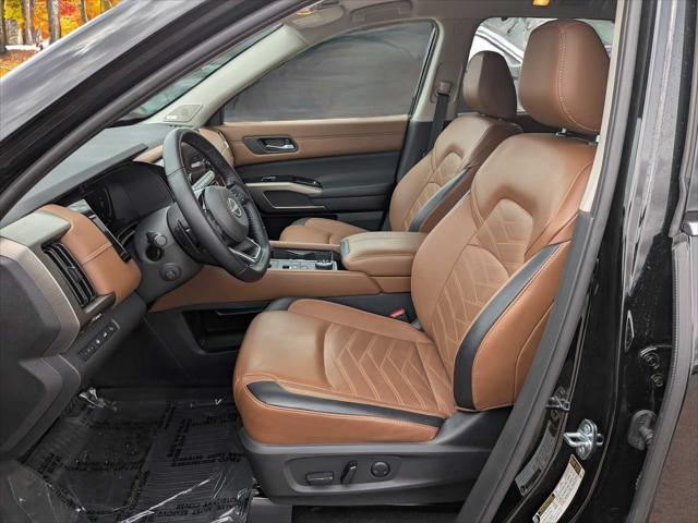 used 2023 Nissan Pathfinder car, priced at $39,995