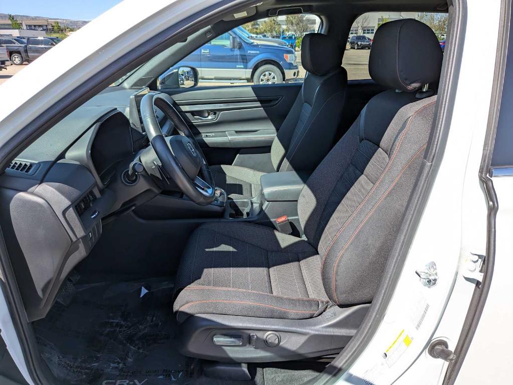 used 2023 Honda CR-V Hybrid car, priced at $33,377