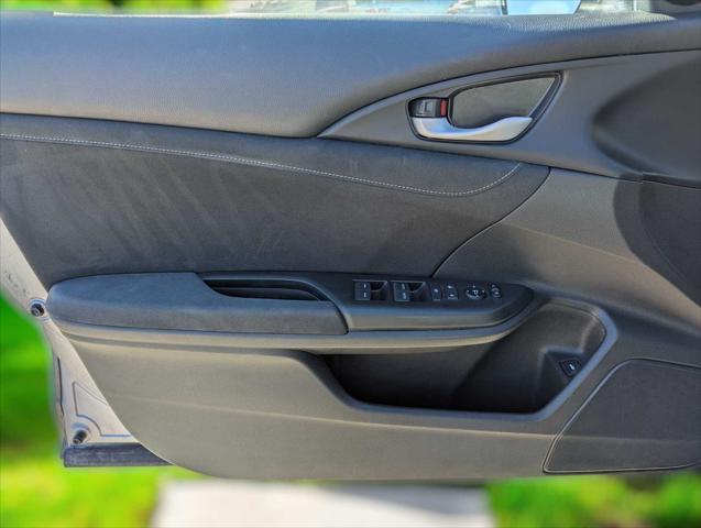 used 2022 Honda Insight car, priced at $19,995
