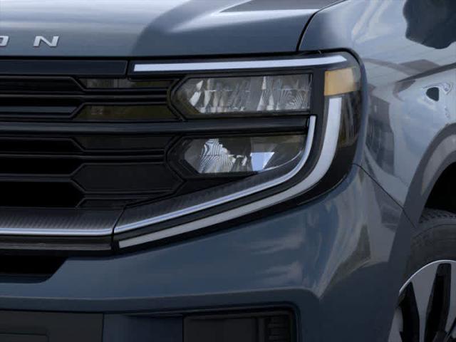 new 2025 Ford Expedition car, priced at $79,890