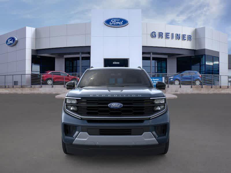 new 2025 Ford Expedition car, priced at $77,652