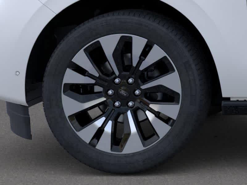 new 2025 Ford Expedition car, priced at $79,268