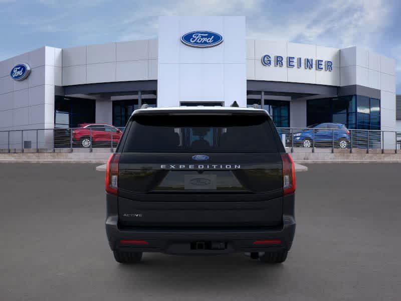new 2025 Ford Expedition car, priced at $70,768