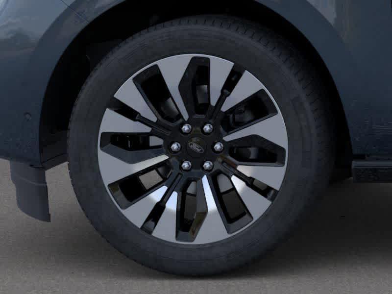 new 2025 Ford Expedition car, priced at $78,798