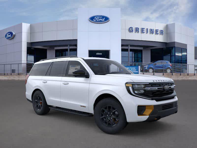 new 2025 Ford Expedition car, priced at $82,717