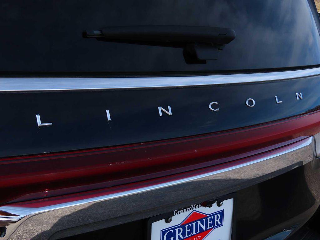 used 2024 Lincoln Navigator car, priced at $62,495