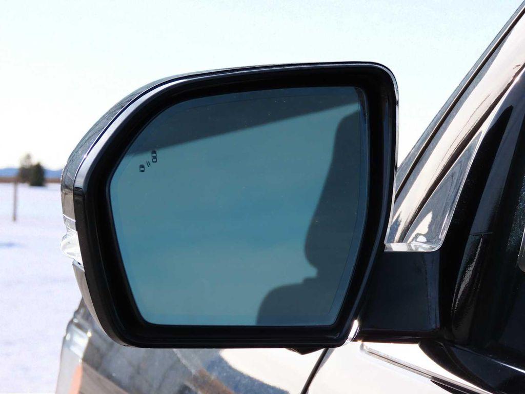 used 2024 Lincoln Navigator car, priced at $62,495