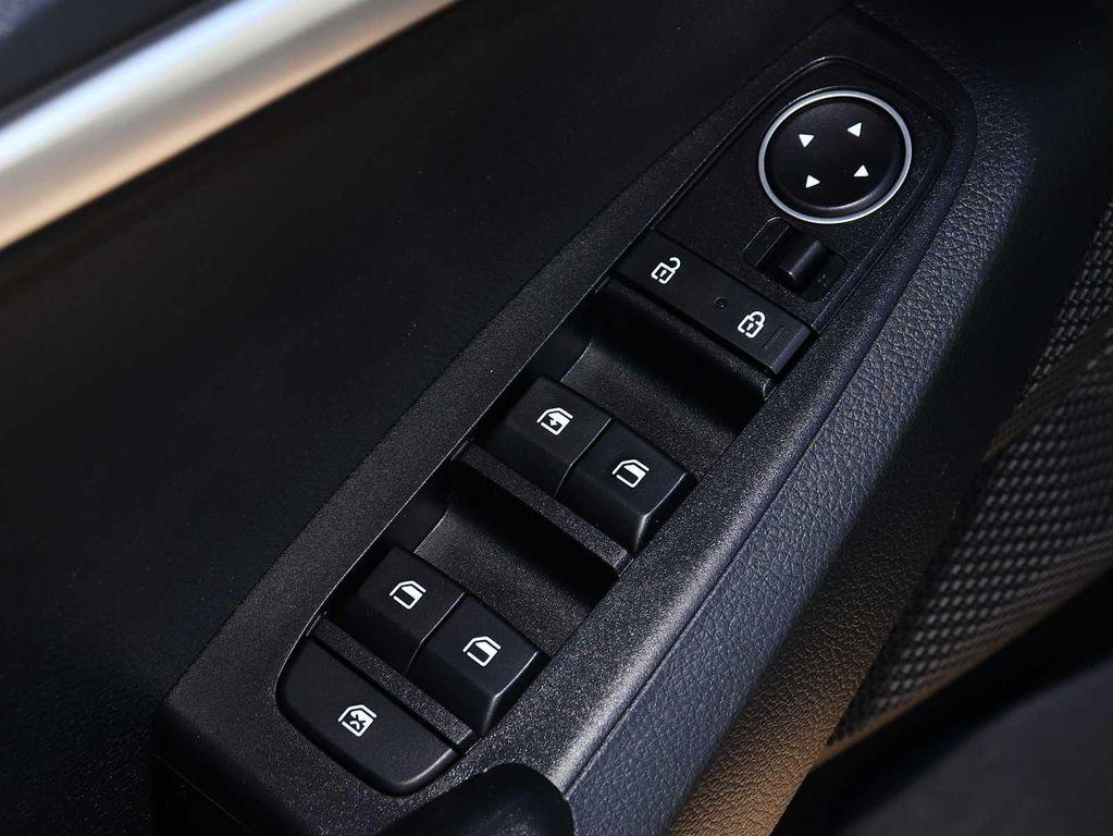 used 2023 Kia Seltos car, priced at $19,995