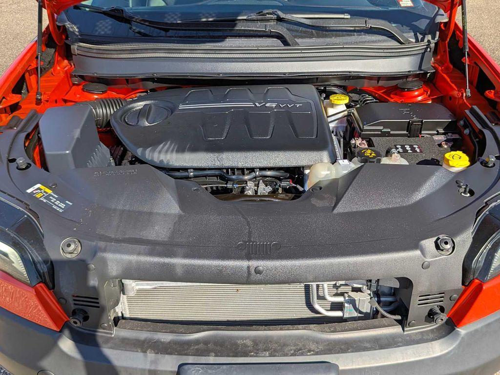 used 2021 Jeep Cherokee car, priced at $26,289