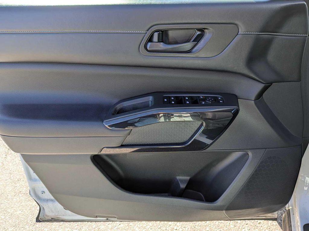 used 2025 Nissan Pathfinder car, priced at $31,995