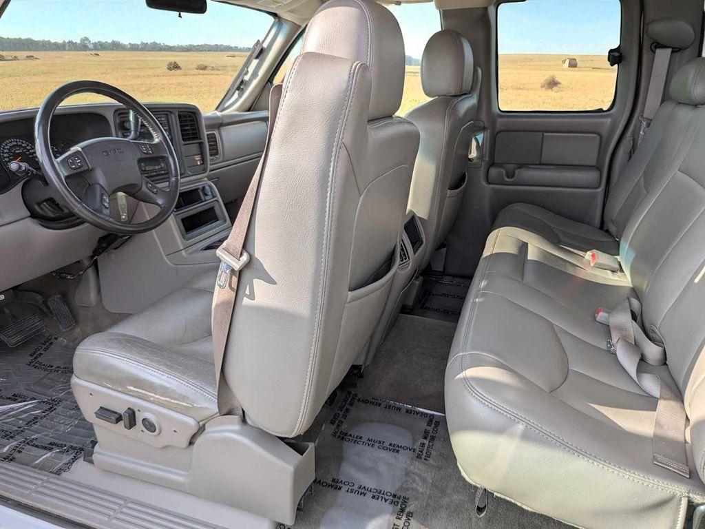 used 2005 GMC Sierra 2500 car, priced at $12,795