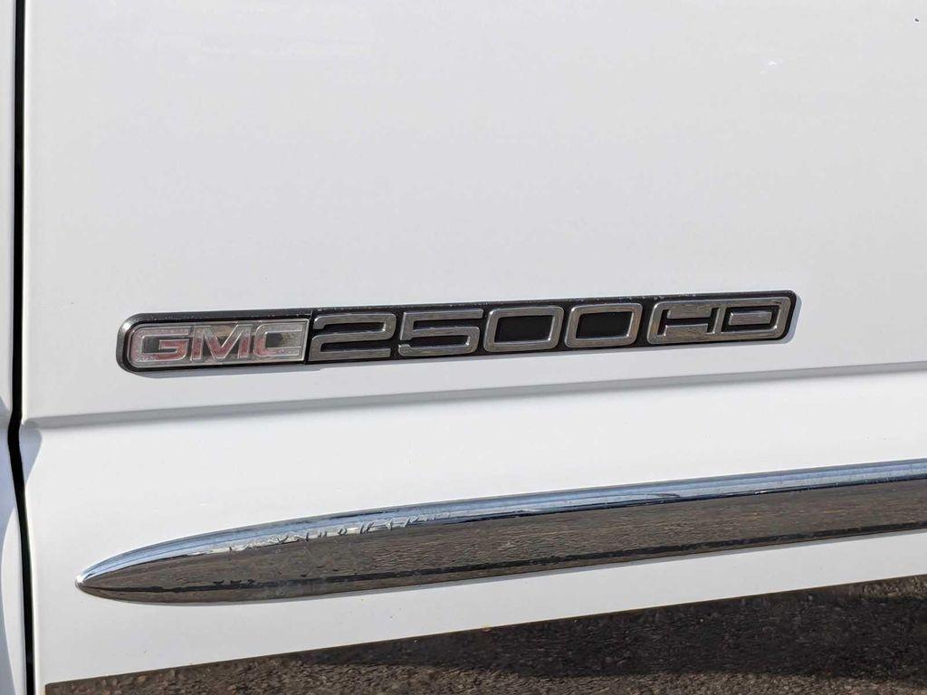 used 2005 GMC Sierra 2500 car, priced at $12,795