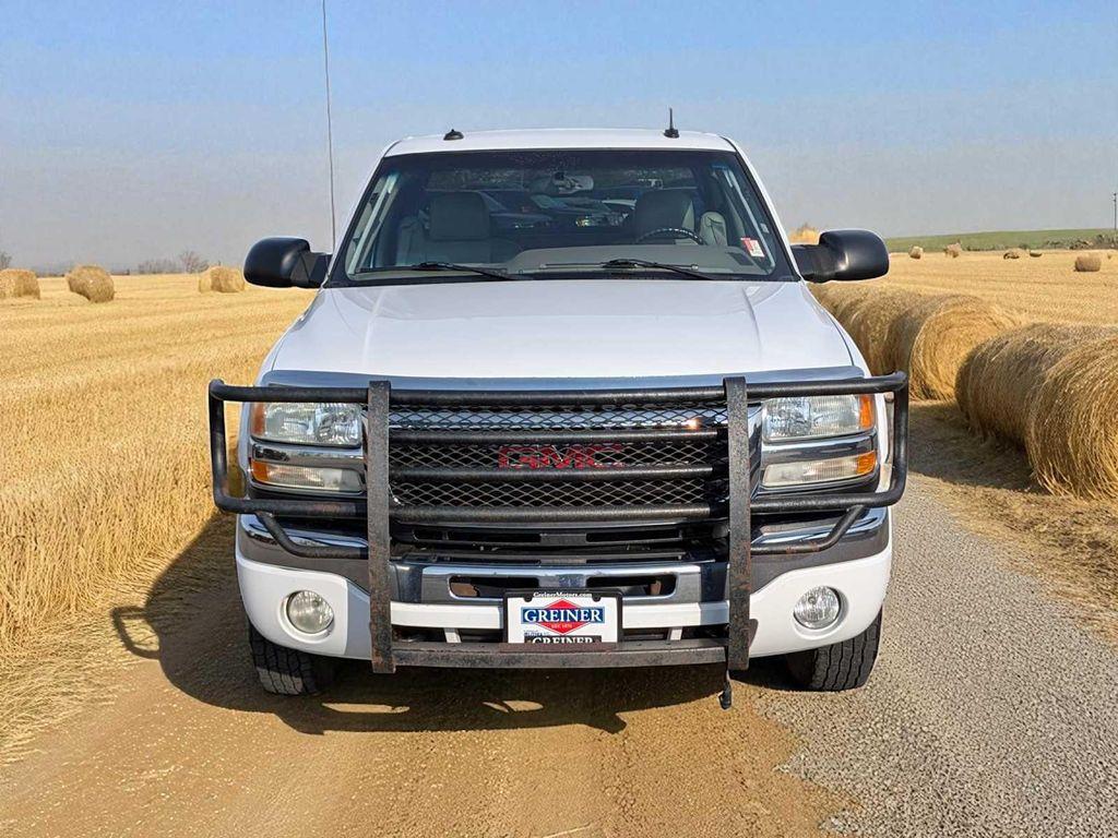 used 2005 GMC Sierra 2500 car, priced at $12,795