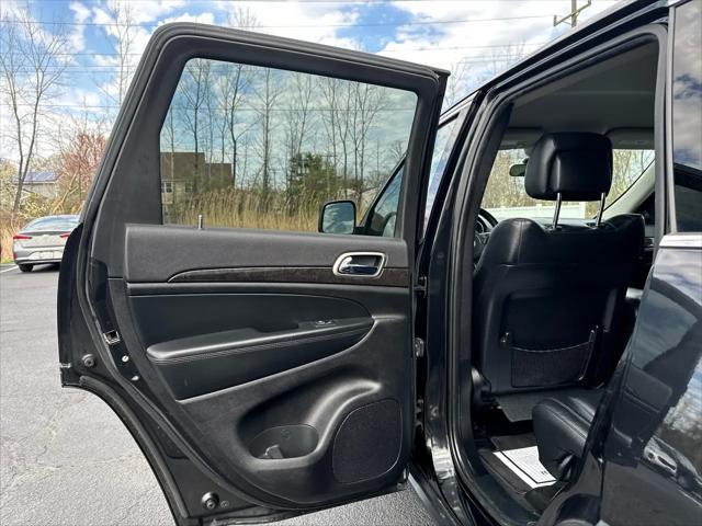 used 2011 Jeep Grand Cherokee car, priced at $5,990