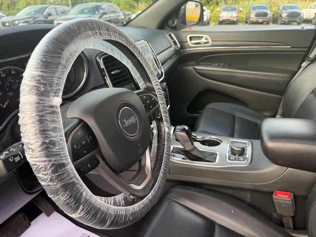 used 2021 Jeep Grand Cherokee car, priced at $22,916