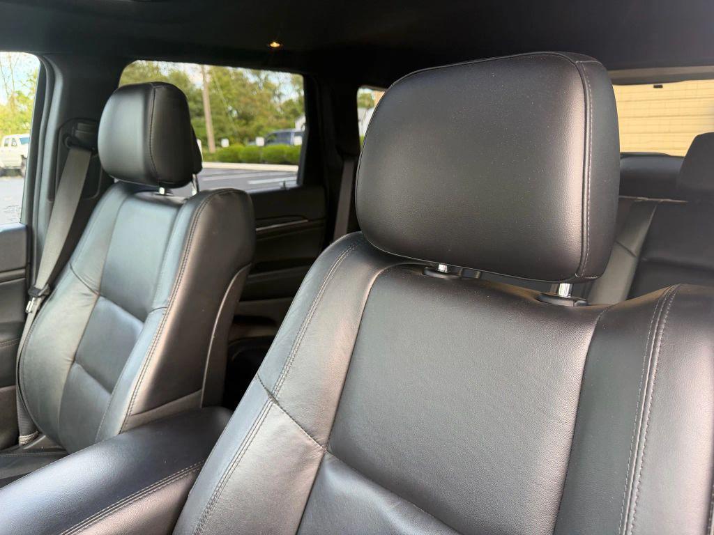 used 2021 Jeep Grand Cherokee car, priced at $22,916