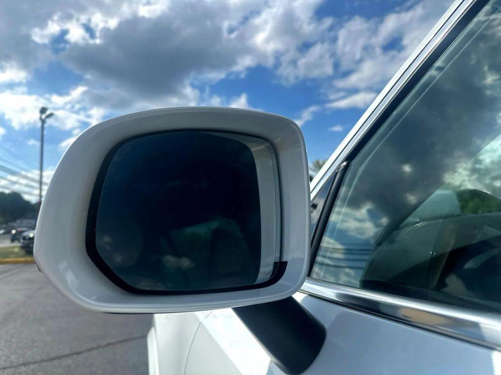 used 2018 Volvo XC90 car, priced at $16,144