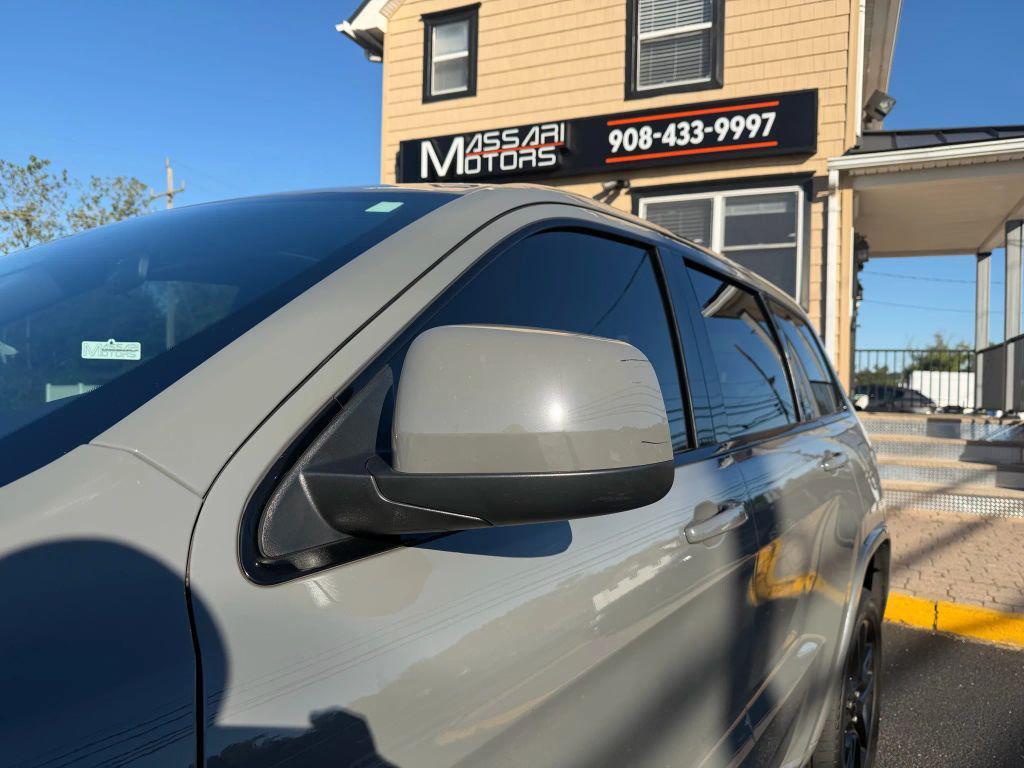 used 2021 Jeep Grand Cherokee car, priced at $19,990