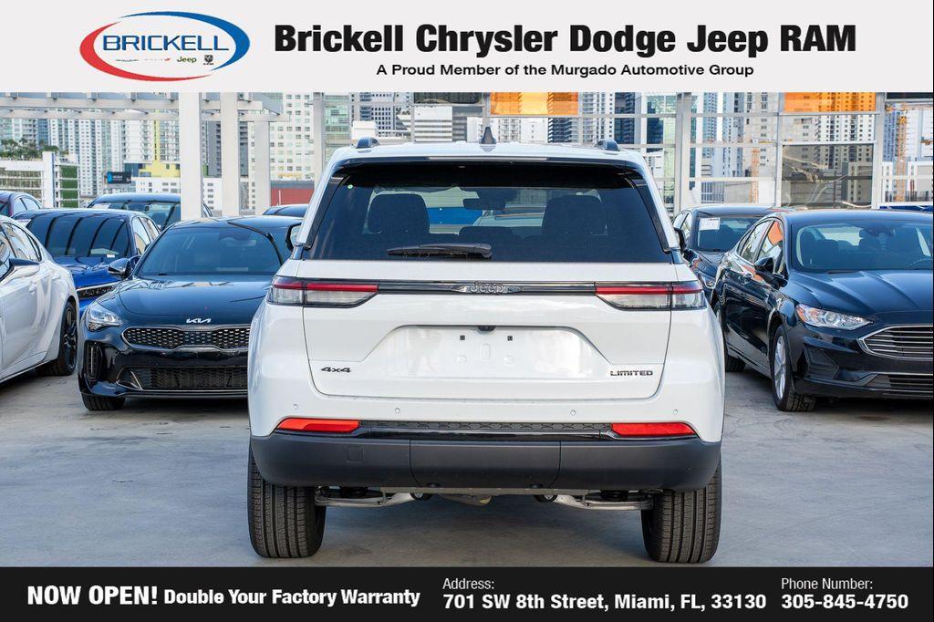 new 2025 Jeep Grand Cherokee car, priced at $43,784