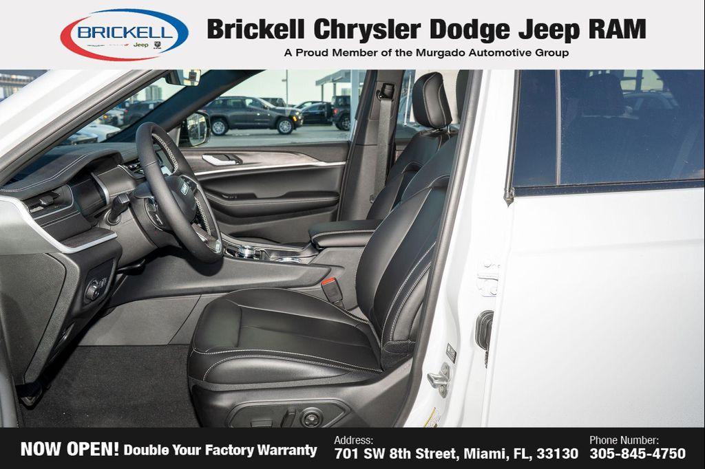 new 2025 Jeep Grand Cherokee car, priced at $43,784