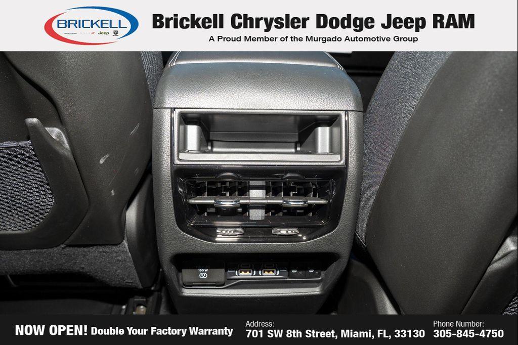 new 2025 Jeep Grand Cherokee car, priced at $43,784