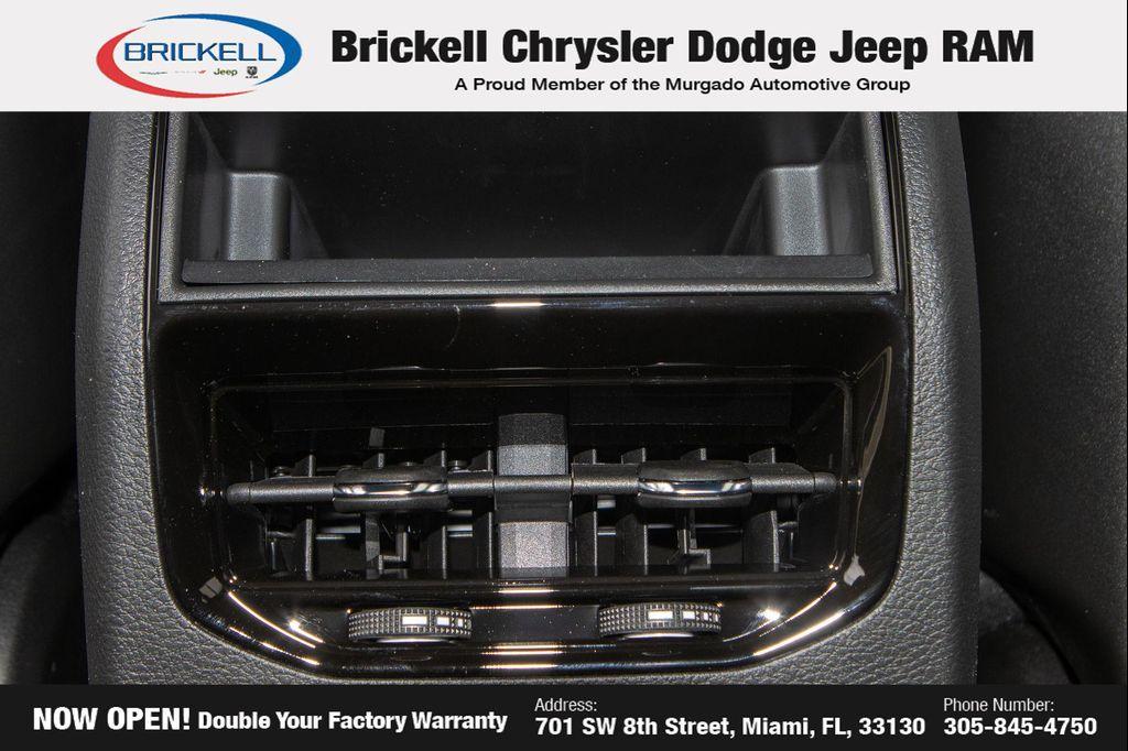 new 2025 Jeep Grand Cherokee car, priced at $36,790