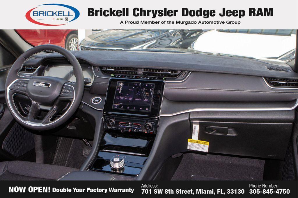 new 2025 Jeep Grand Cherokee car, priced at $36,790