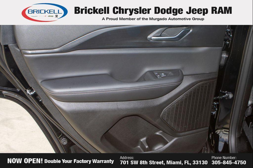 new 2025 Jeep Grand Cherokee car, priced at $36,790