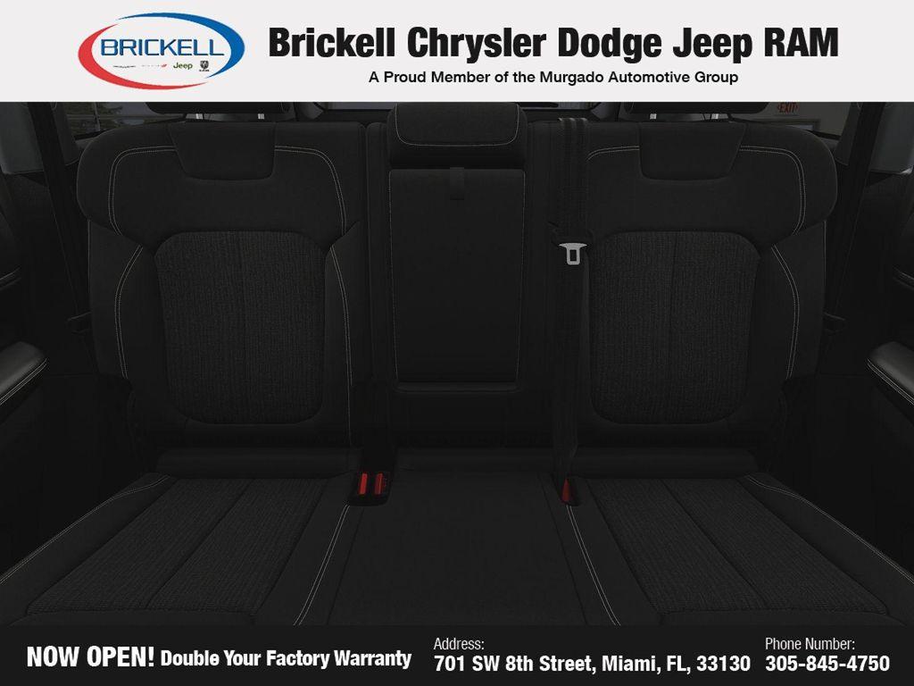 new 2025 Jeep Grand Cherokee car, priced at $34,790