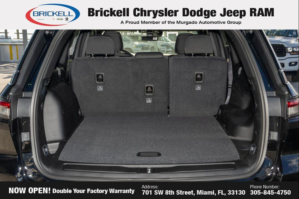 new 2025 Jeep Grand Cherokee car, priced at $31,079