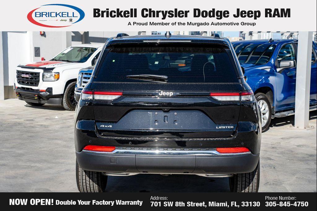 new 2025 Jeep Grand Cherokee car, priced at $41,681