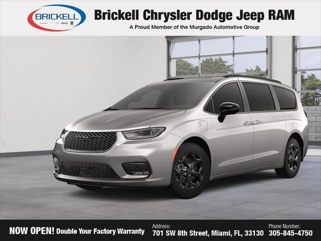 new 2025 Chrysler Pacifica Hybrid car, priced at $39,854