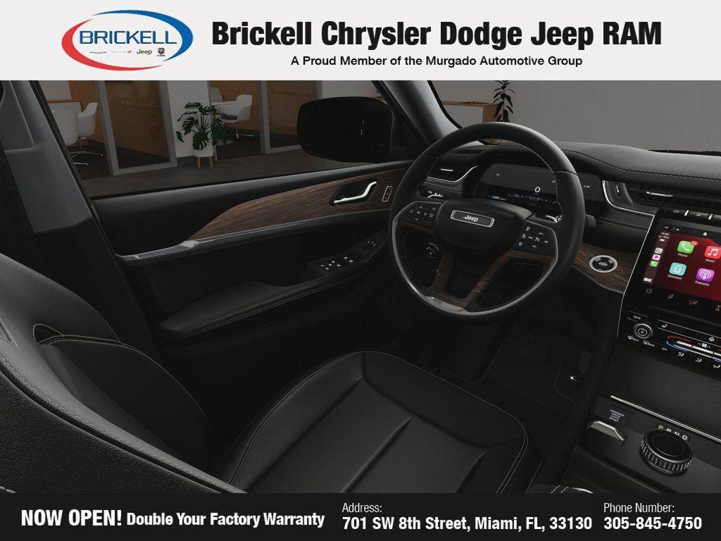new 2025 Jeep Grand Cherokee car, priced at $39,117