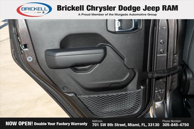 new 2025 Jeep Wrangler car, priced at $40,673